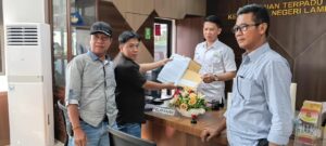 OKP KAPI Resmi Lapor Dugaan Korupsi & Jual Beli Kursi SPMB SMPN 1 Kalianda ke Kejari Lamsel