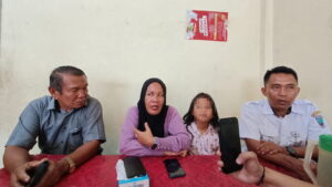 Siswi SD 9 Tahun Diduga Jadi Korban Kekerasan, Rambut Dijambak hingga Trauma—Polisi Diminta Segera Bertindak Siswi SD 9 Tahun Diduga Jadi Korban Kekerasan, Rambut Dijambak hingga Trauma—Polisi Diminta Segera Bertindak